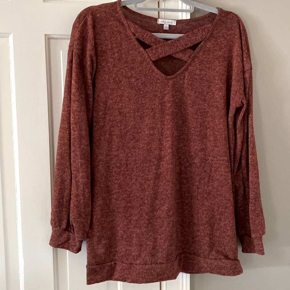 White Birch crisscross sweater - Picture 1 of 4